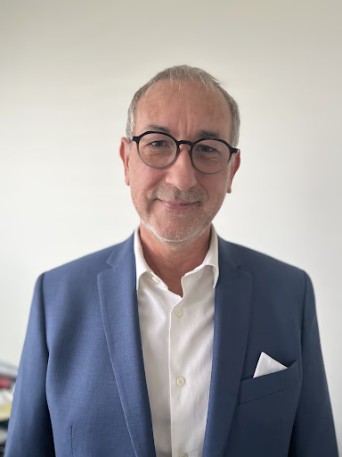 Dr Bernard Kurdyk
