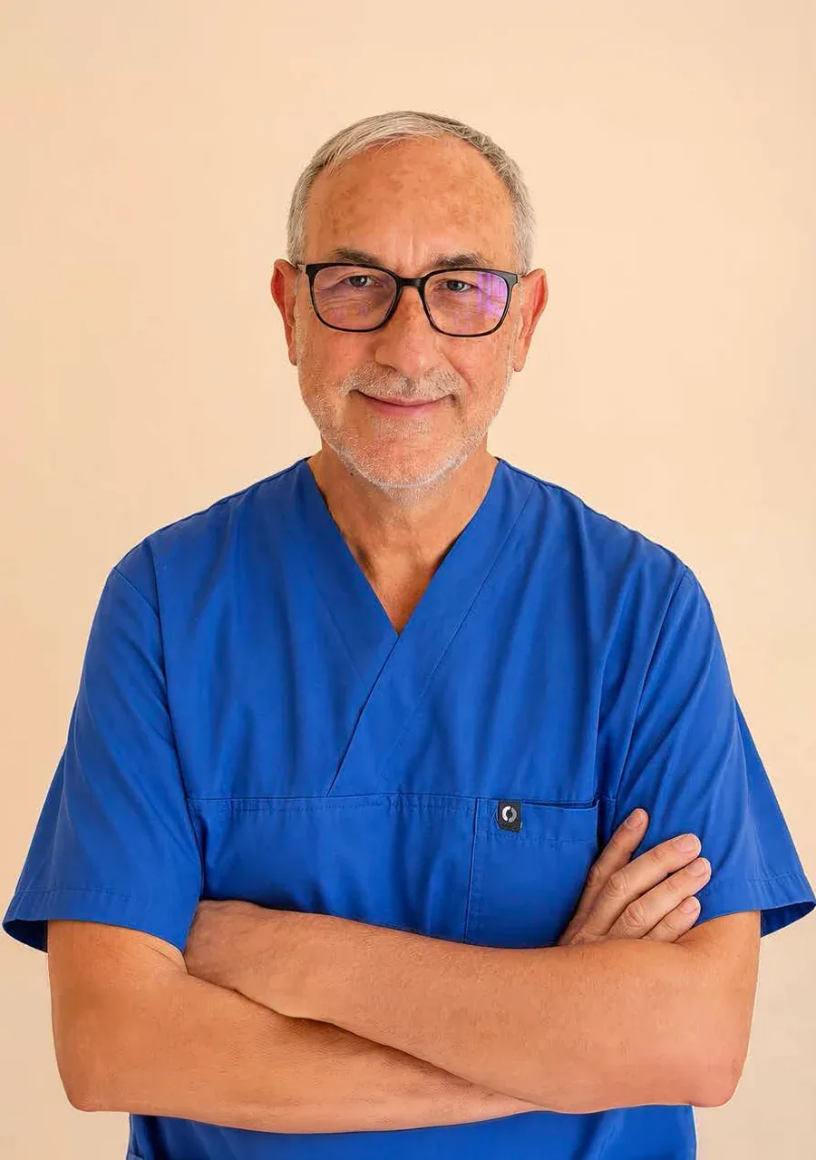 Dr Bernard Kurdyk, dental surgeon specializing in holistic dentistry and periodontology at DentalGeneva